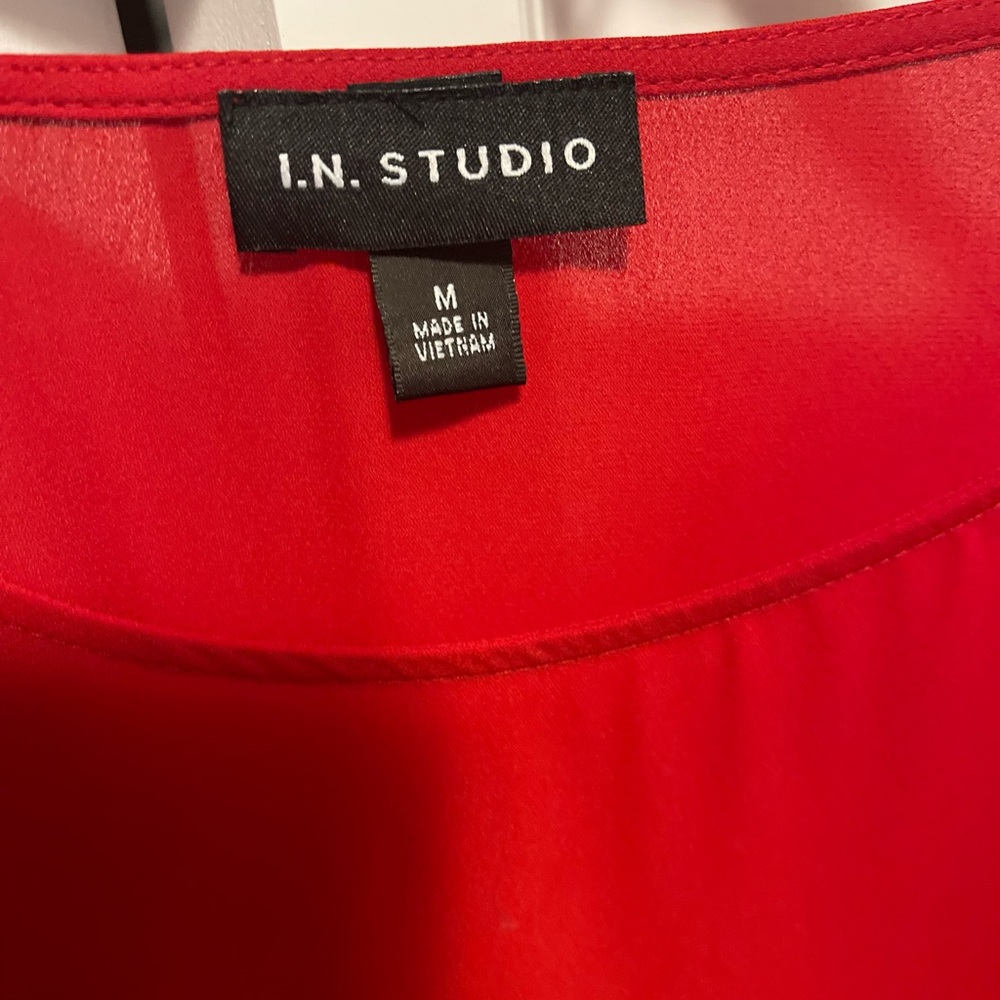 Size M - Picture 2 of 3
